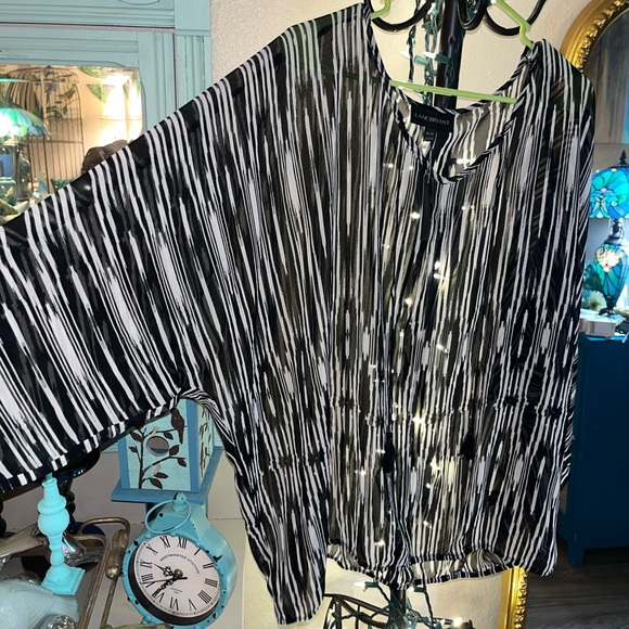 Lane Bryant Sheer Dolman Sleeve Top Sz 18/20 - Picture 3 of 5